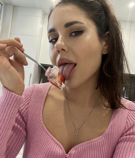 Lorilora naked leaks OnlyFans pic