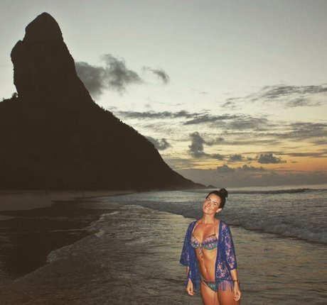 Nacktes geleaktes OnlyFans-Foto von Larissa Erthal