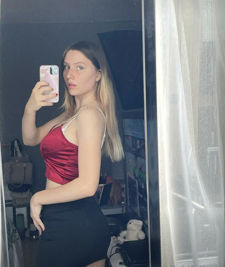 Alasti lekkinud OnlyFans-i pilt Gewoonalicia