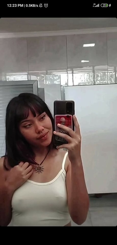 Naken lekkede OnlyFans-bilde av Hamburguita