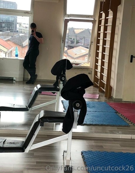 Alasti lekkinud OnlyFans-i pilt Uncutcock26