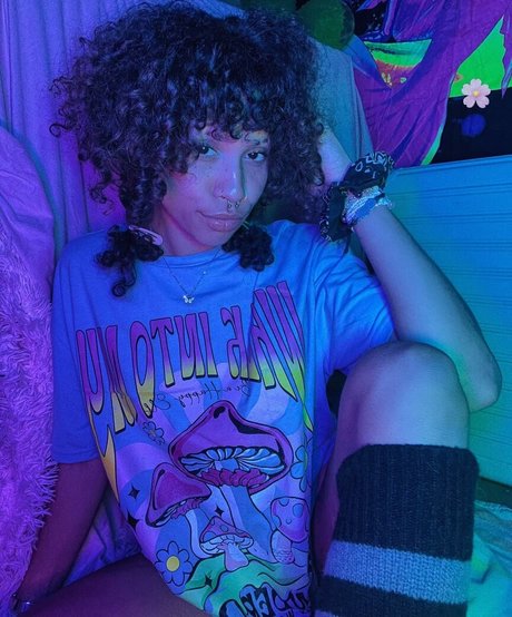 Foto di nudo di fuga di OnlyFans di Theunholychi