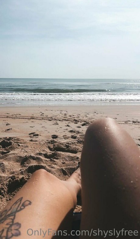 Nacktes geleaktes OnlyFans-Foto von Shyslyfree