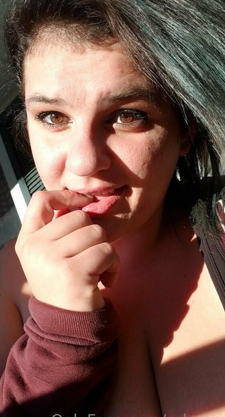 Nahá fotka uniklých OnlyFans od Cbyee