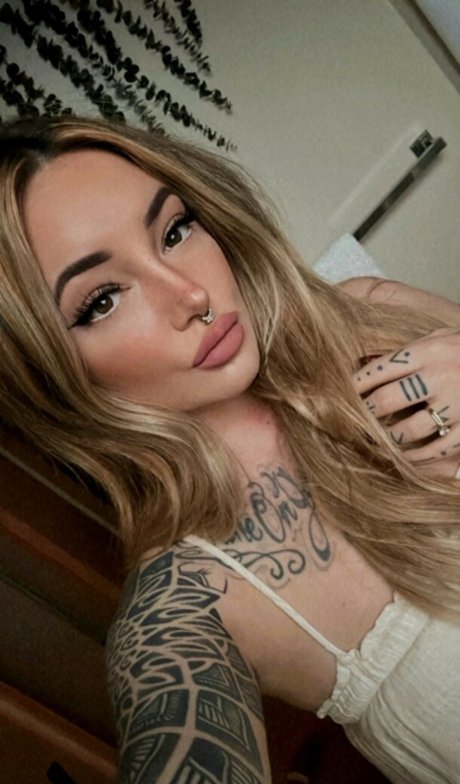 Обнаженная фотография утечки OnlyFans от Brittany Zapata