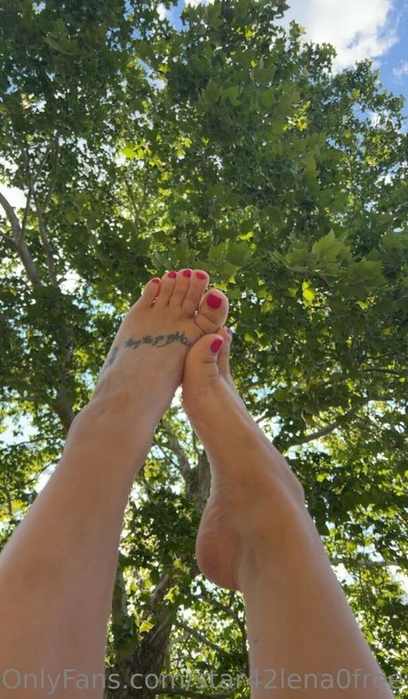 Naakte gelekte OnlyFans-foto van Star42lena0free