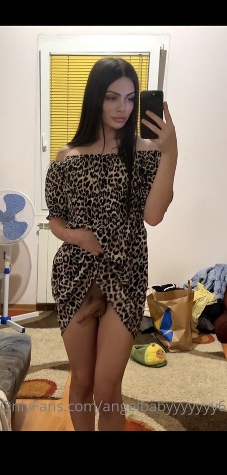 Naken lekkede OnlyFans-bilde av Itsangelbaby