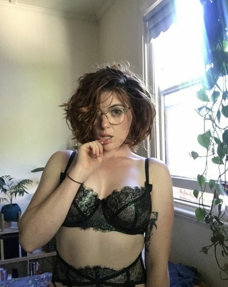 Nacktes geleaktes OnlyFans-Foto von Frankie Mcnair