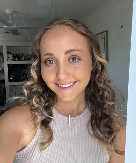 Naken lekkede OnlyFans-bilde av Beachbaby19