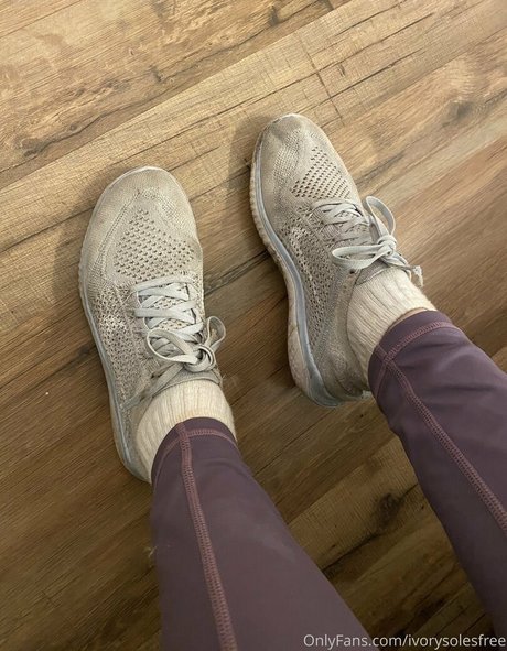 Ivorysolesfree naked leaks OnlyFans pic