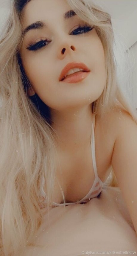 Naken lekkede OnlyFans-bilde av Kittenbellnsfw