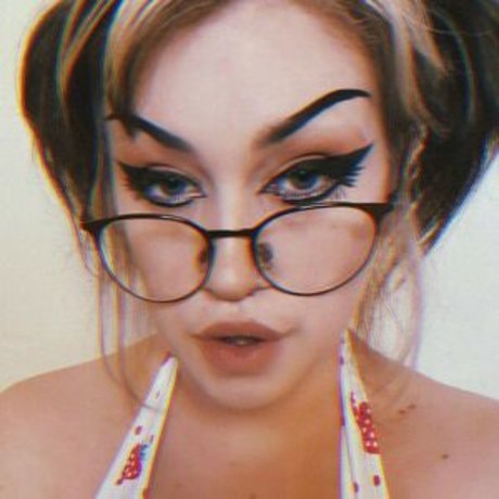 Alasti lekkinud OnlyFans-i pilt Demongf