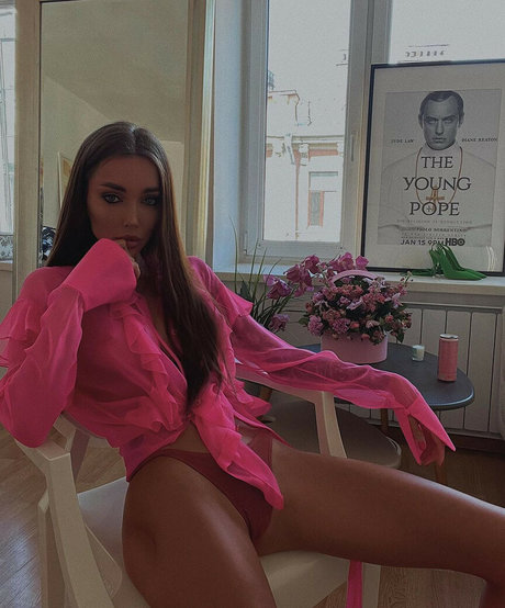 Naken lekkede OnlyFans-bilde av Nessa Moore