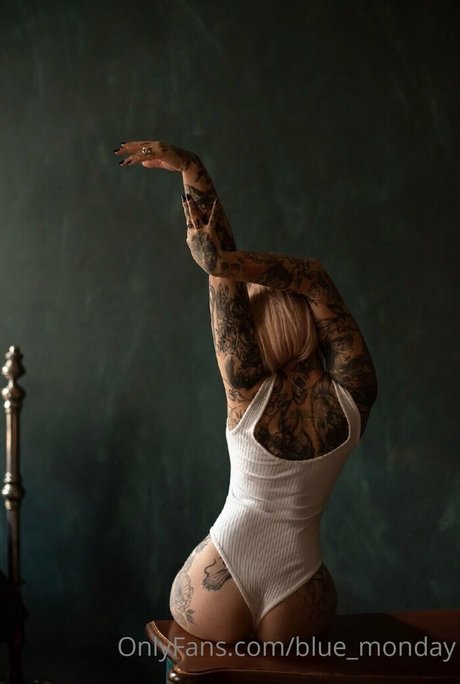 Bluemonday OnlyFansリークヌード写真