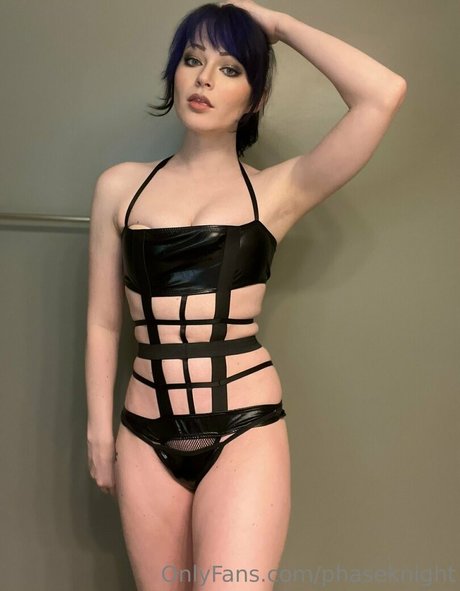 Nahá fotka uniklých OnlyFans od Phaseknight