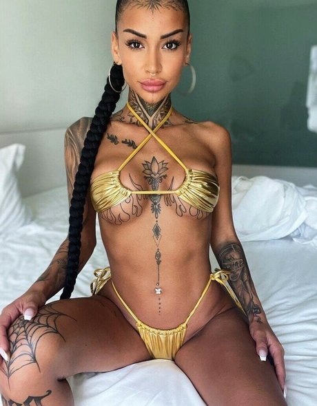 OnlyFans-model Iinkiira