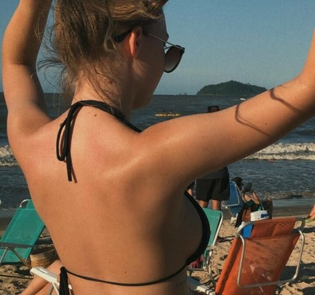 Photo nue de fuite OnlyFans de Emizinha Bigo