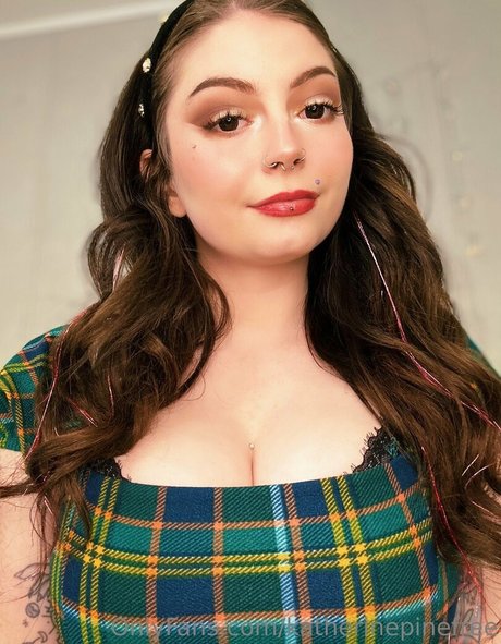 Nahá fotka uniklých OnlyFans od Katherinepinefree