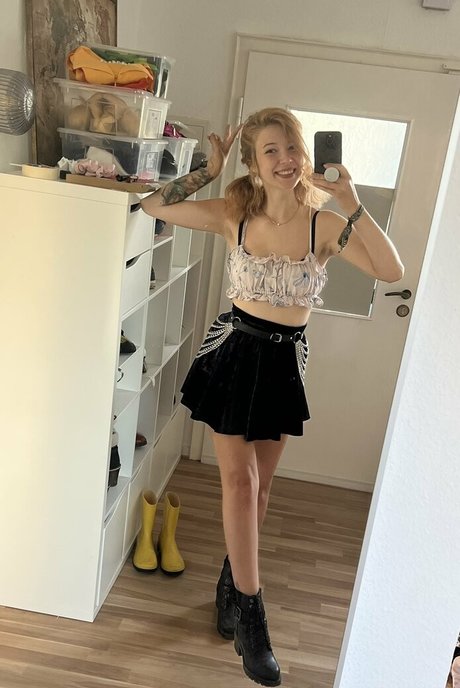 Vleafnin OnlyFans泄露裸照