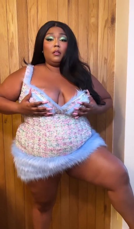 Lizzo OnlyFans泄露裸照
