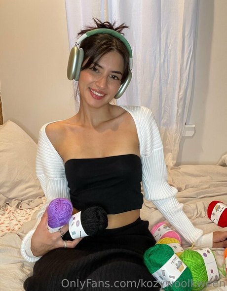 Nacktes geleaktes OnlyFans-Foto von Kozywoolkween