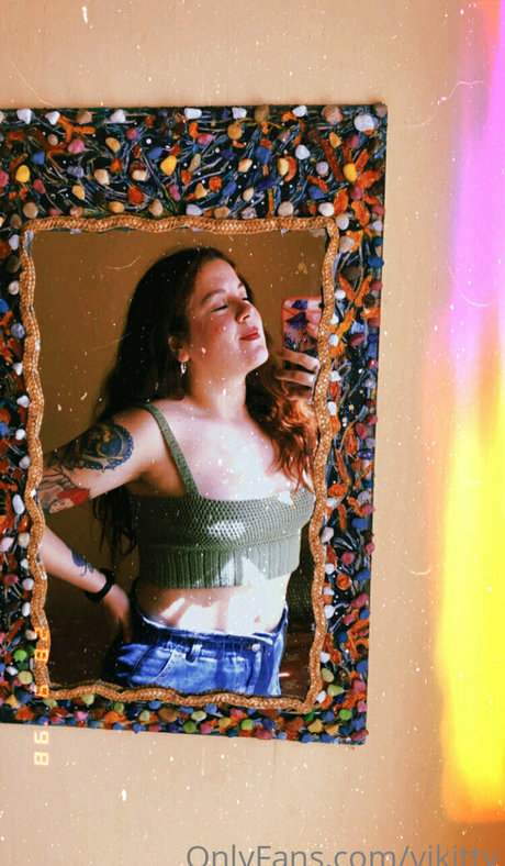 Foto desnuda filtrada de OnlyFans de Vikitty
