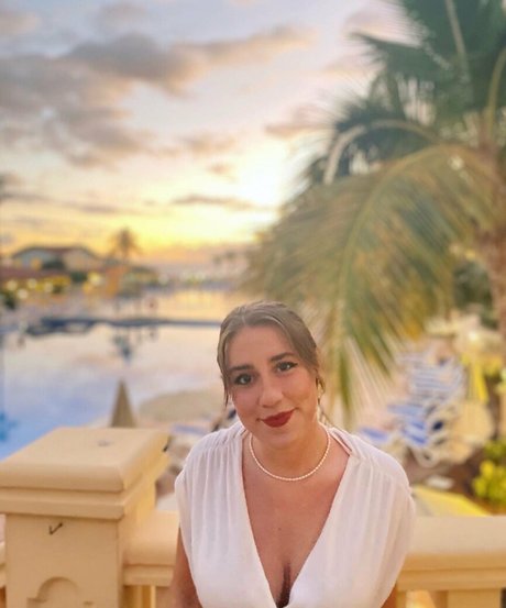 Nacktes geleaktes OnlyFans-Foto von Marianna Spring