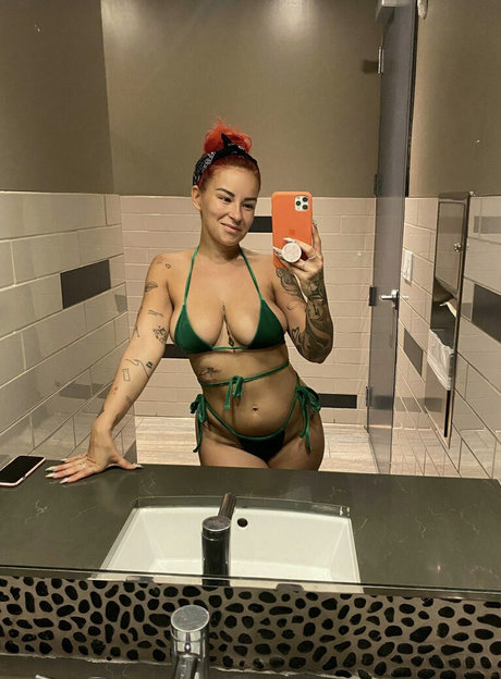 Nahá fotka uniklých OnlyFans od Tinze