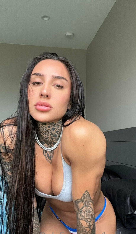 Обнаженная фотография утечки OnlyFans от Bakhar