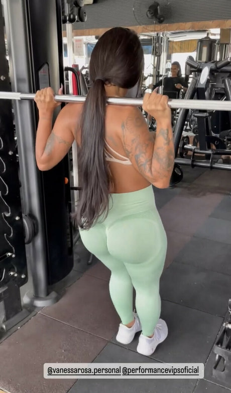 Naken läckt OnlyFans-bild av Aline Carvalho