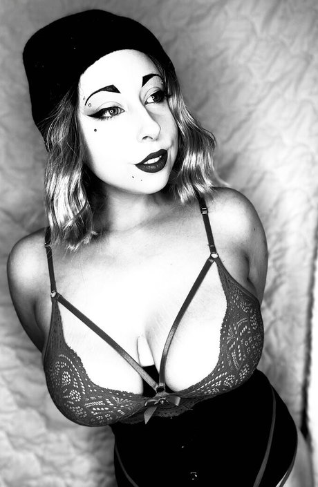 OnlyFans-model Adelayarmstrong