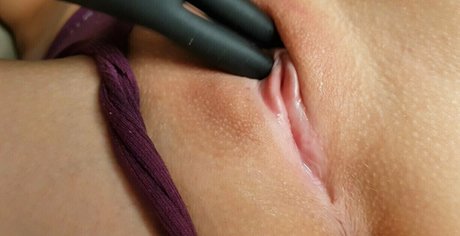 Nacktes geleaktes OnlyFans-Foto von Missimpulsefree