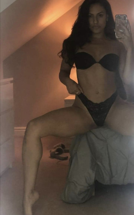 Chantelle Winter naked leaks OnlyFans pic