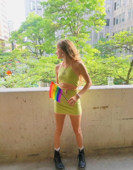 Foto desnuda filtrada de OnlyFans de Savannahnrmn