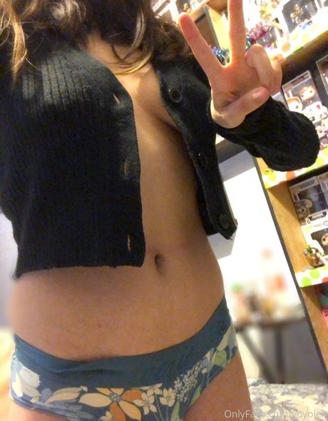 Photo nue de fuite OnlyFans de Yoyolen