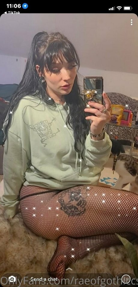 Alasti lekkinud OnlyFans-i pilt Raeofgothiccsunshine