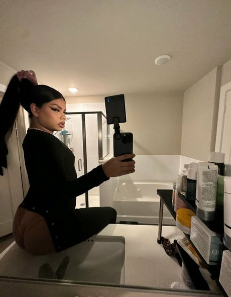 Naken läckt OnlyFans-bild av Urplaybunnyy