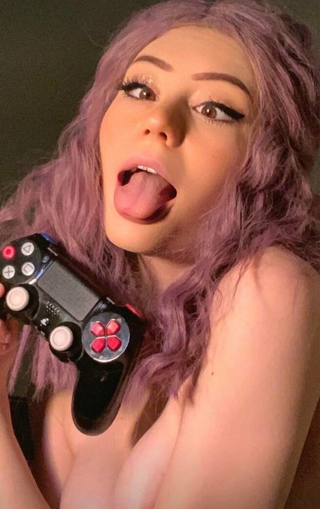 Alasti lekkinud OnlyFans-i pilt Fawna Margaret