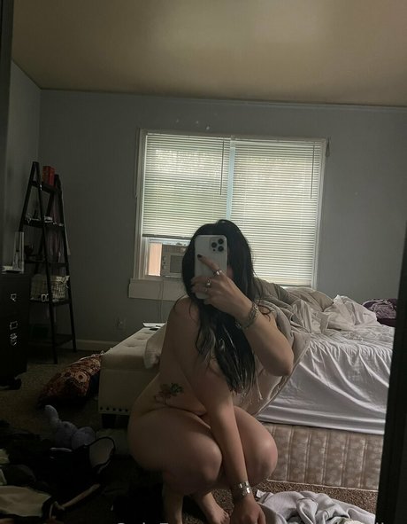 Nahá fotka uniklých OnlyFans od Amiemmaadler