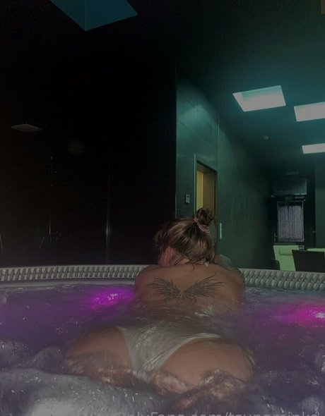 OnlyFans-model Tsunaminka