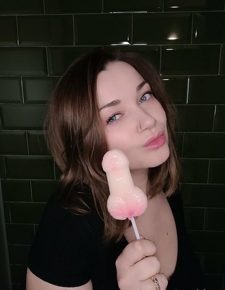 Alasti lekkinud OnlyFans-i pilt Csweetgoddess