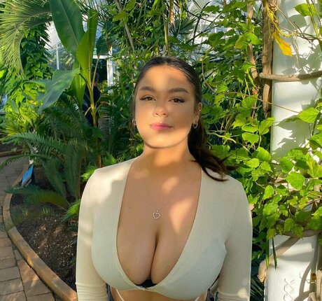 Nacktes geleaktes OnlyFans-Foto von Shania Hawkins