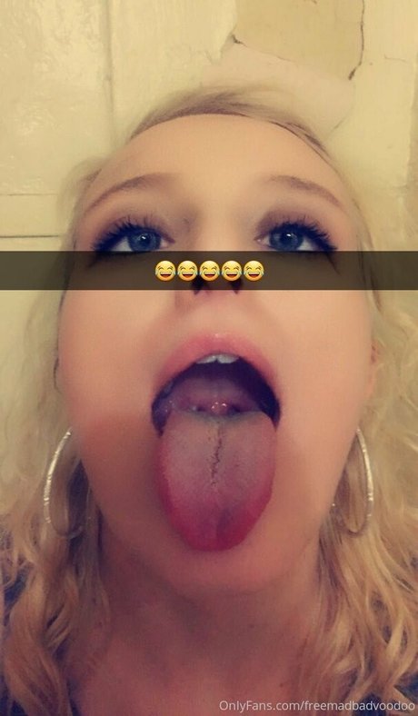 Naakte gelekte OnlyFans-foto van Freemadbadvoodoo