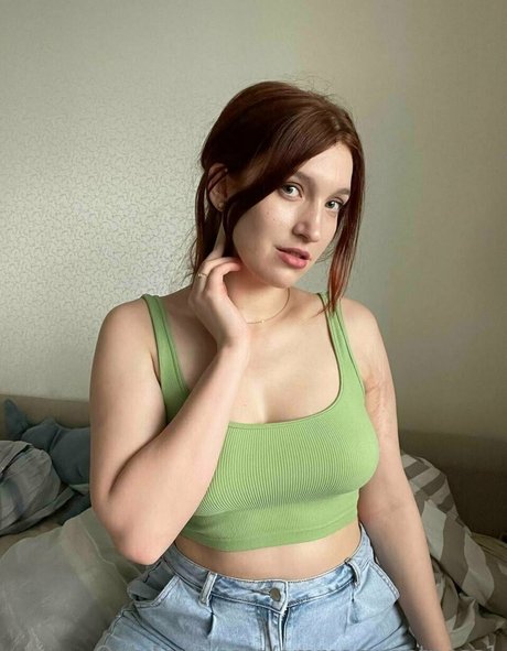 Photo nue de fuite OnlyFans de Emmasweetness1