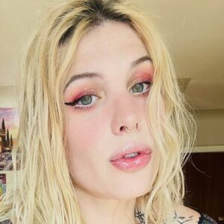 Lilkittyjadee OnlyFansリークヌード写真