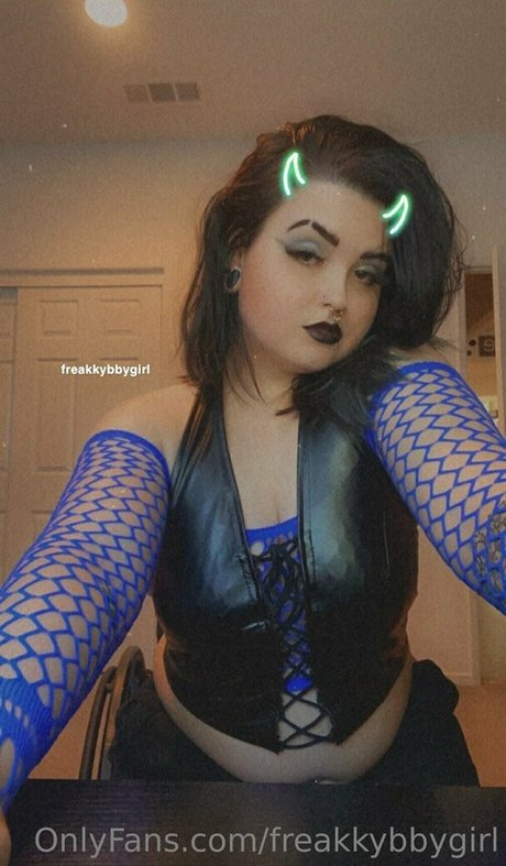 Nacktes geleaktes OnlyFans-Foto von Freakkybbygirl