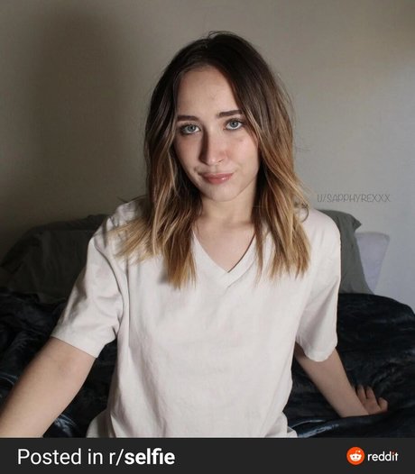 Nacktes geleaktes OnlyFans-Foto von Skylar Sapphyre