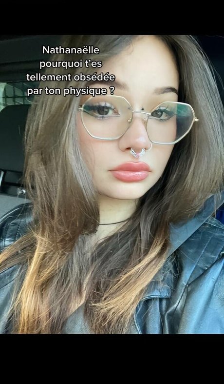 Naakte gelekte OnlyFans-foto van Thesluttygrunge