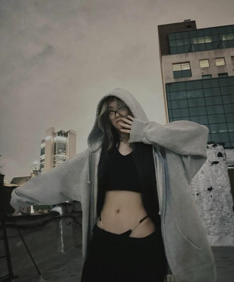 Обнаженная фотография утечки OnlyFans от Irene Wong