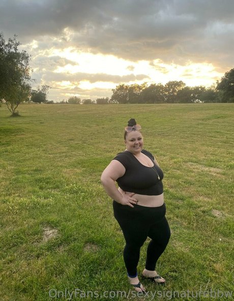 Foto desnuda filtrada de OnlyFans de Sexysignaturebbw